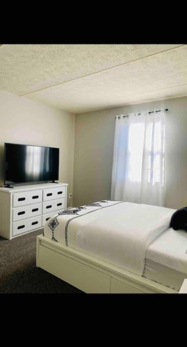Appartamento Honoray-Kes Monroeville Esterno foto
