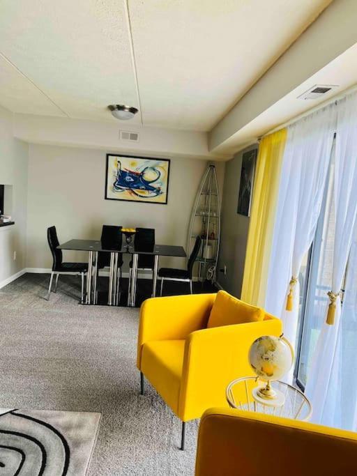 Appartamento Honoray-Kes Monroeville Esterno foto